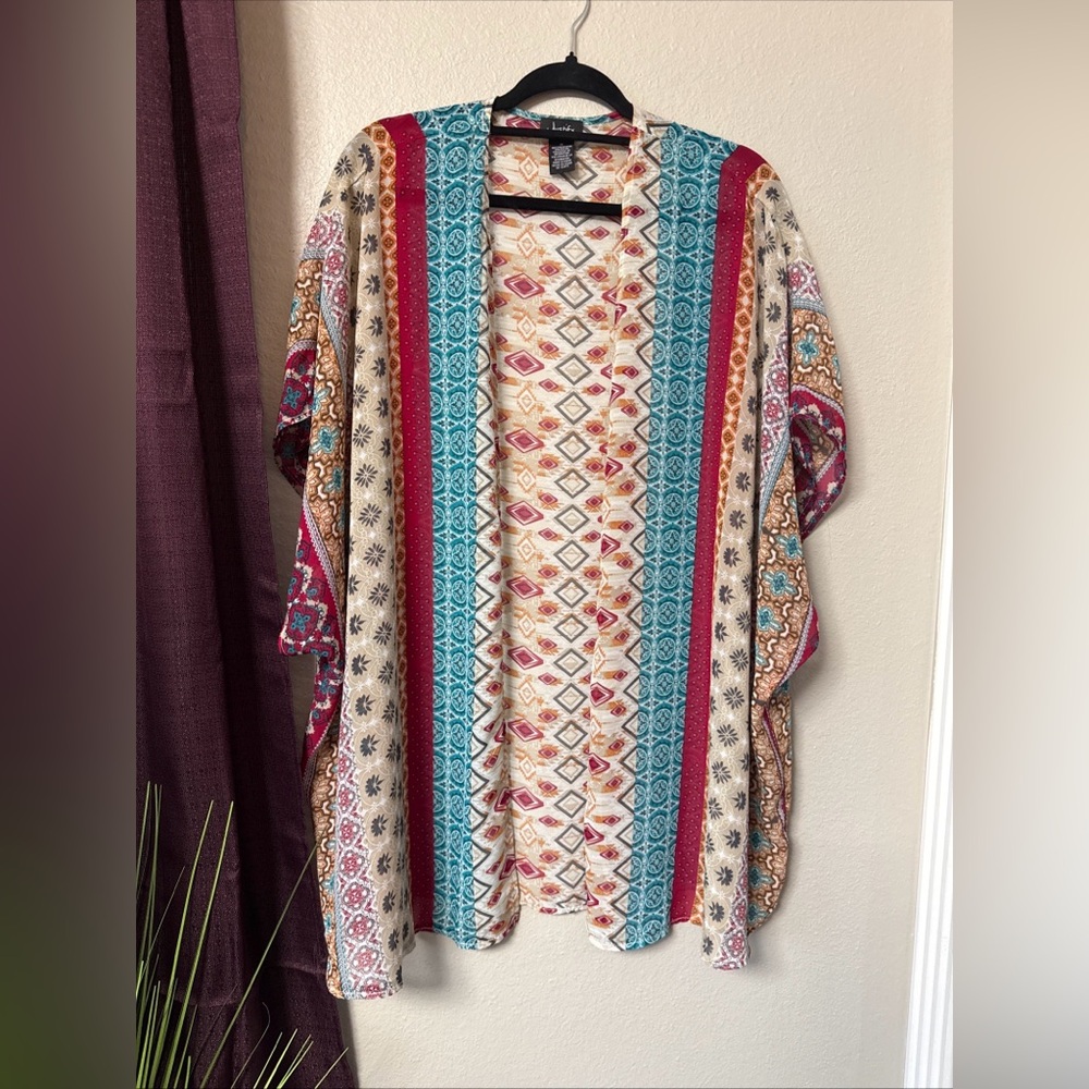 #744 Justify multi pattern Bohemian short kimono size 1X